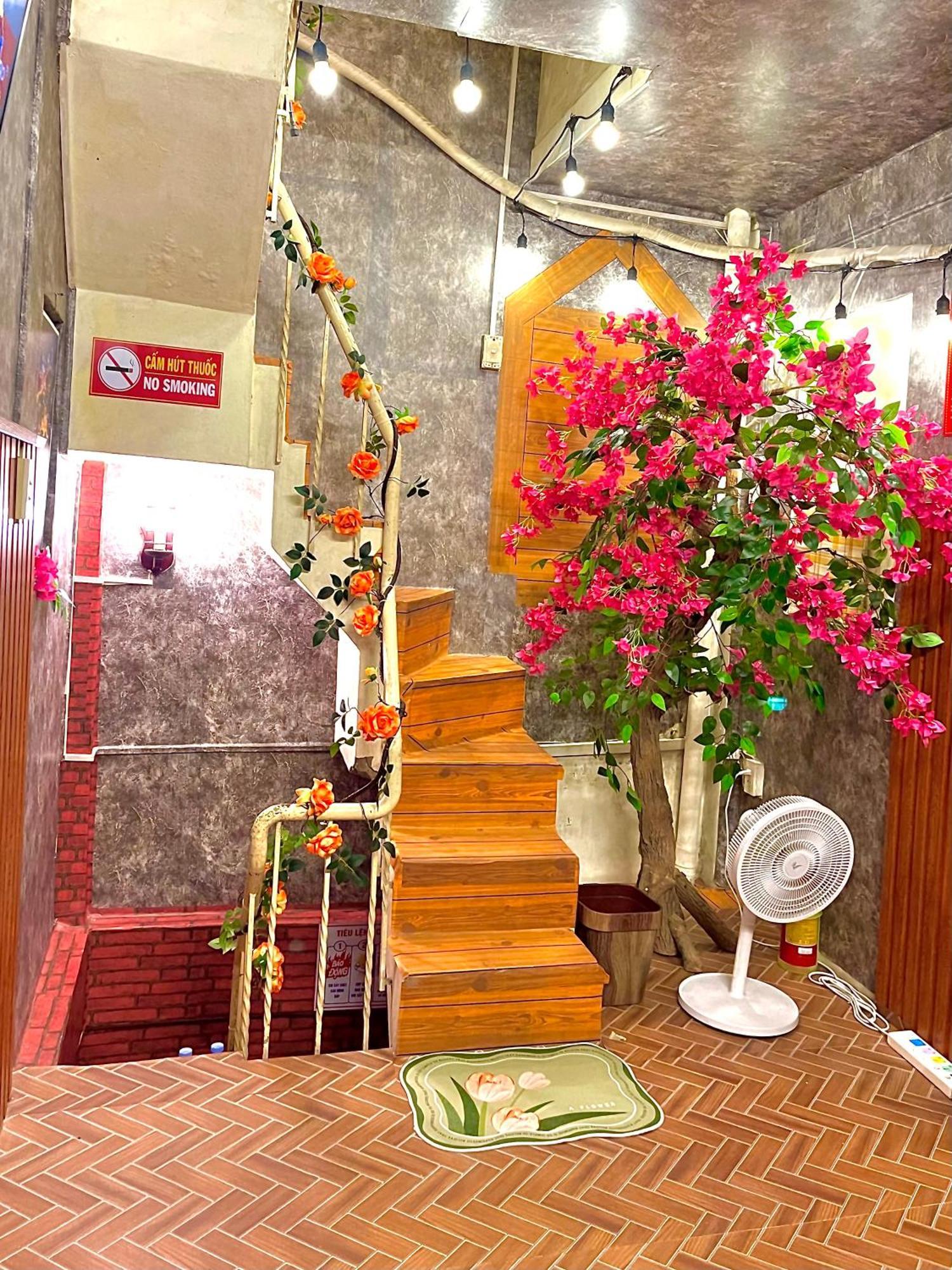 Old Building 1939 Bed & Breakfast Hanoi Exterior photo